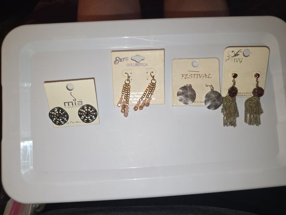 Assorted Costume Jewelry Earrings Set